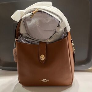 NWT Coach Hadley Crossbody Bag